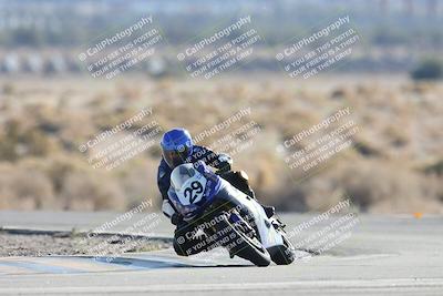 media/Dec-07-2025-CVMA (Sun) [[3e7d2de5dc]]/Race 12- Formula 40 MW and LW/